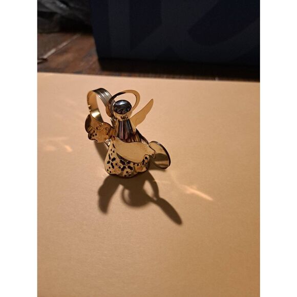 Vintage International Silver Company Silver Plated Two Tone Angel Napkin Rings - Picture 6 of 12